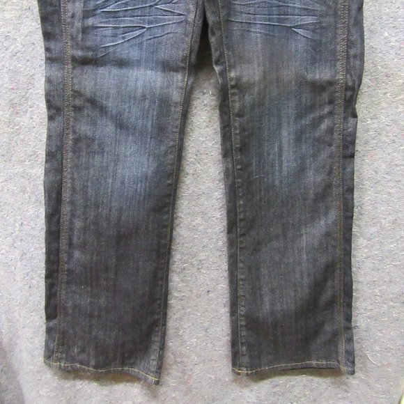 Women's Are Boot Cut Jeans - Picture 3 of 16